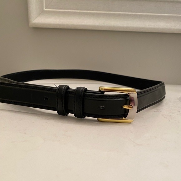 EUC MENS SIZE 44 DRESS BELT WITH A SILVER AND GOLD TONE BUCKLE - Picture 5 of 7